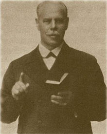 220px-Smith_Wigglesworth_preaching
